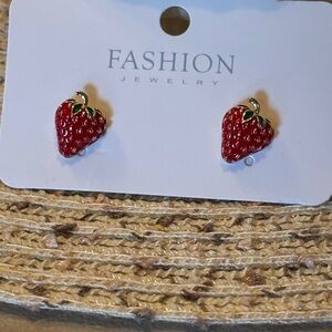 Fashion Jewelry Vibrant Red strawberry’s 🍓 Earrings